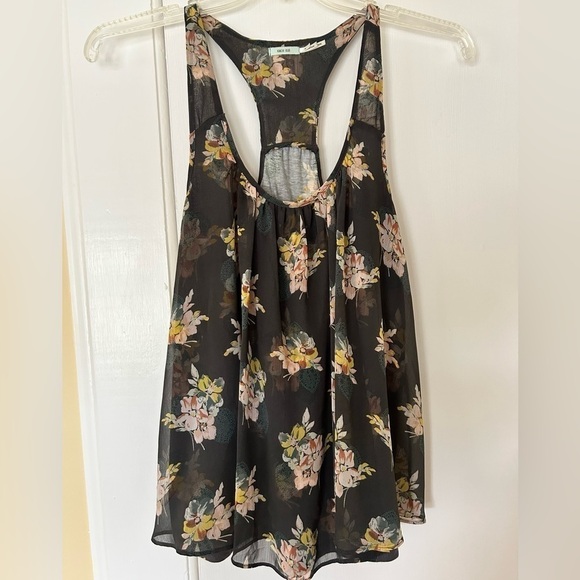 Kimchi Blue Top Tank Grey with Pink Cream Floral Overlay Urban Outfitters Medium - Picture 11 of 16